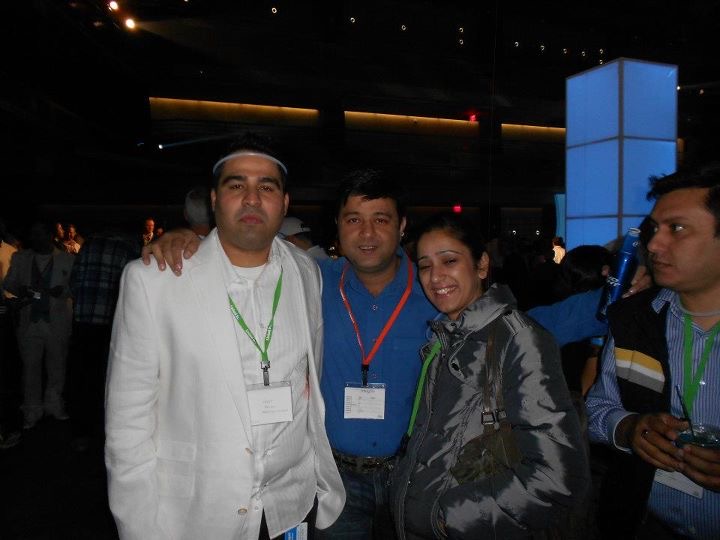 Gagan with Nidhi and colleagues at a LinkedIn gathering